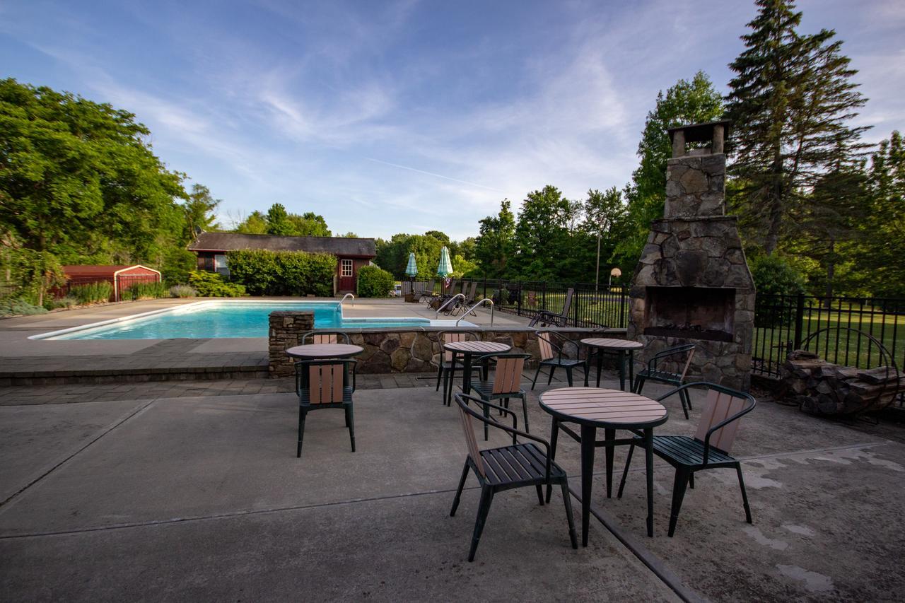 Saint Hubert'S Lodge Marlboro Exterior foto